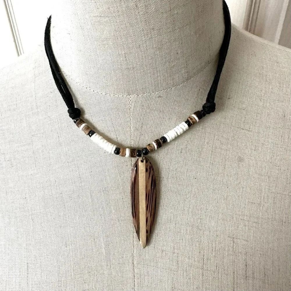 surfboard shell pendant necklace
